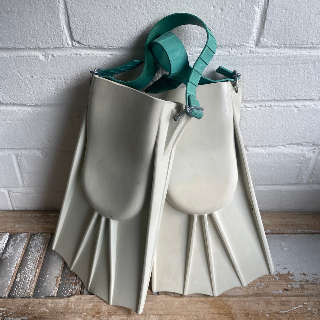 Vintage 1950s White Swim Fins