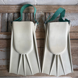 Vintage 1950s White Swim Fins